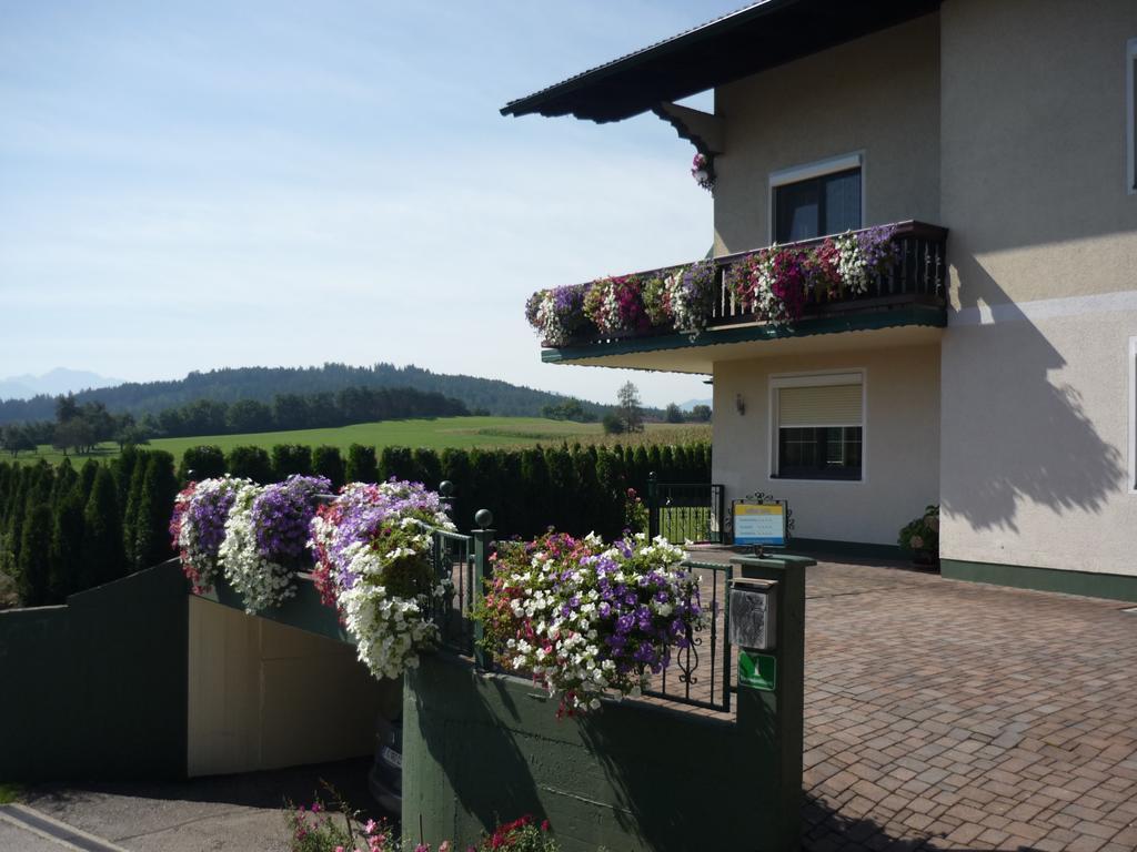 Landhaus Lassnig Moosburg Exterior photo